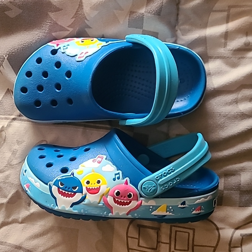 Crocs. Kids. Baby shark size 9. For a girl or boy